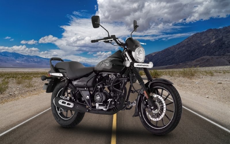 Bajaj Avenger 160 Street